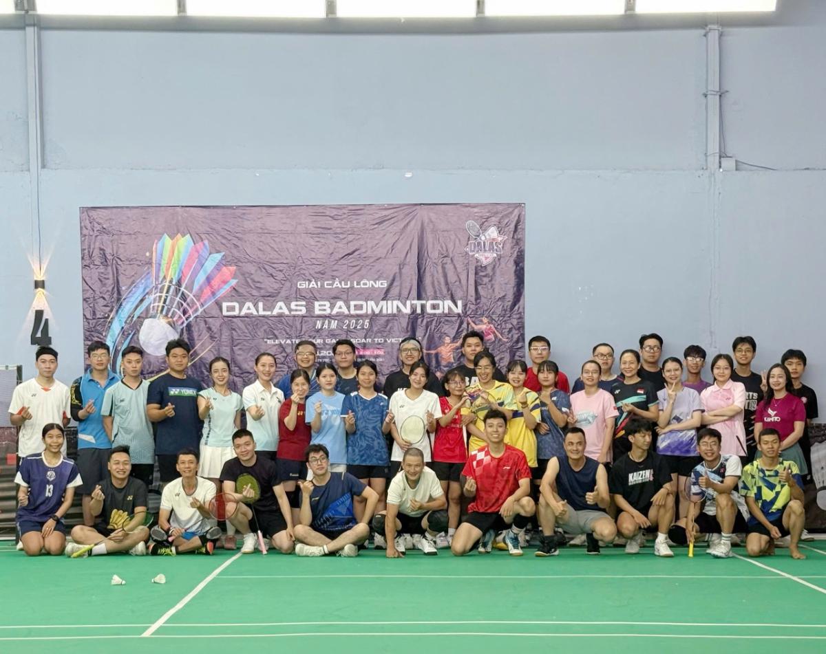 DALAS BADMINTON