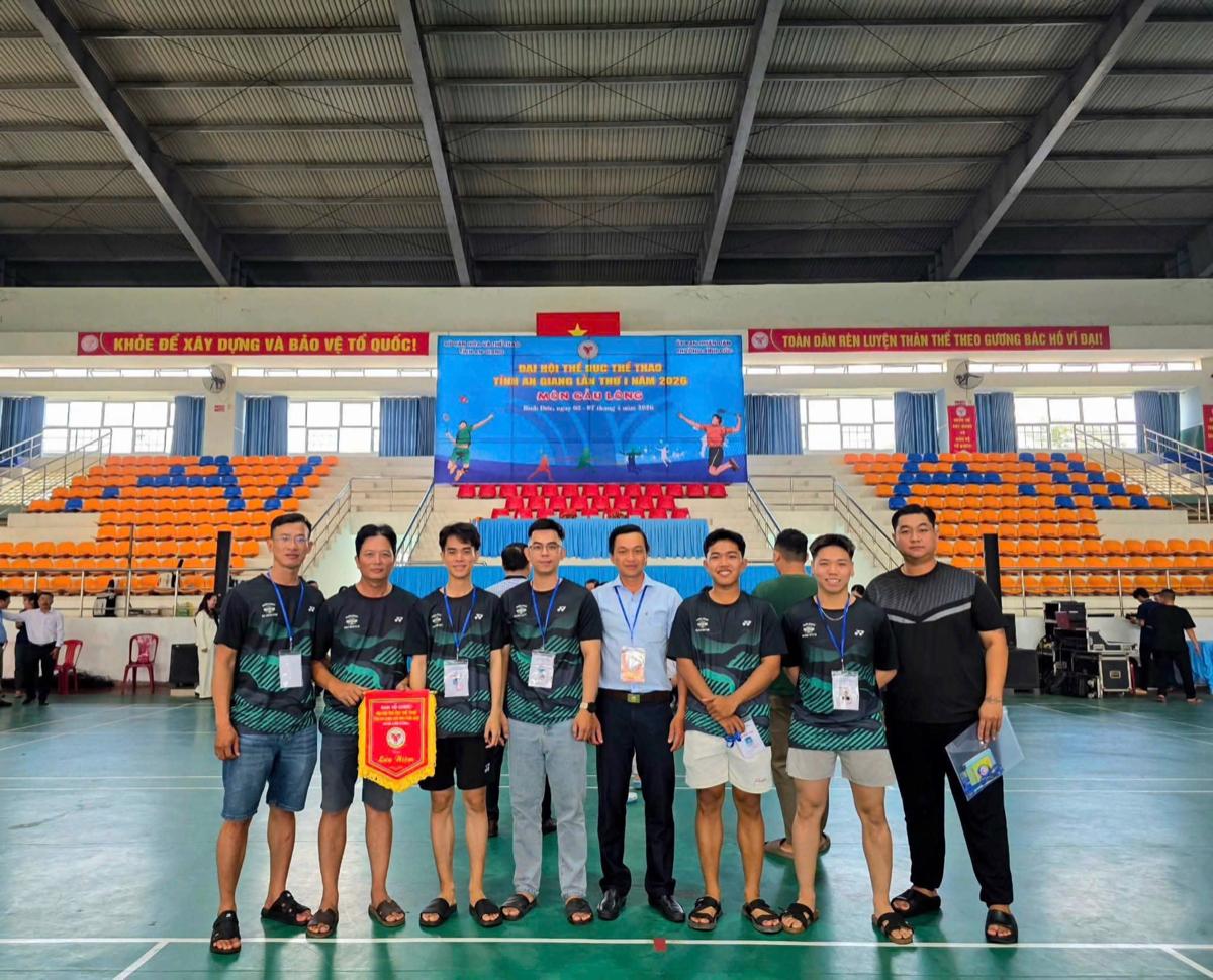 CLB Cầu Lông Trần Ngọc
