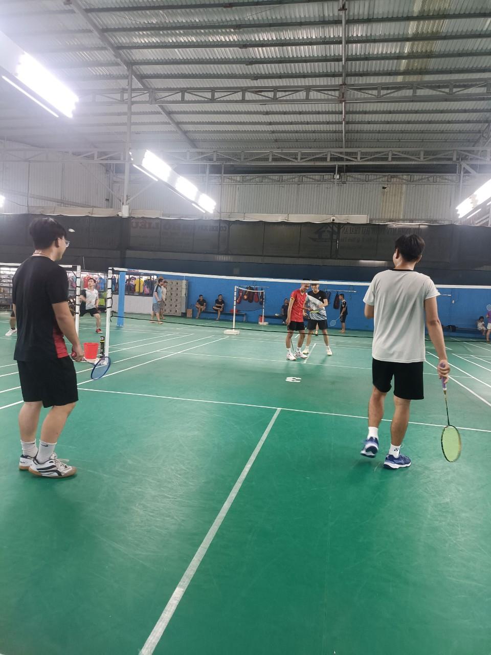 Mega Badminton Club