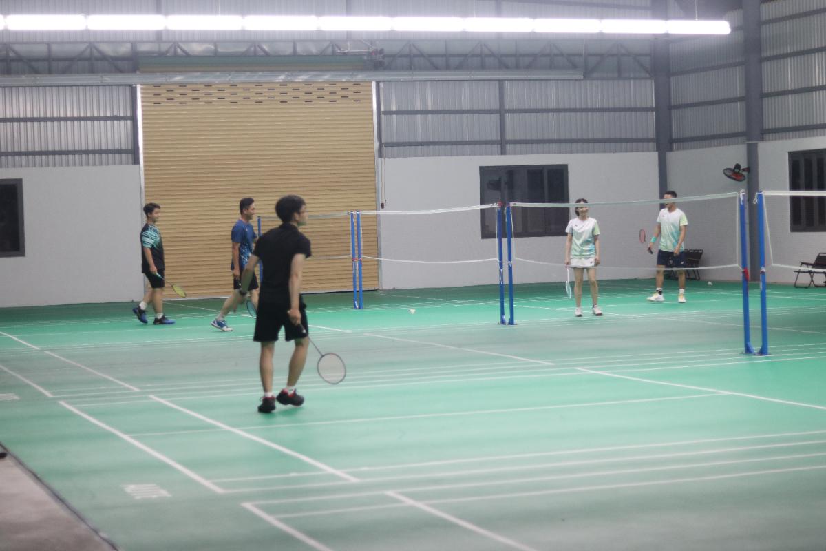 Bình luận của lê chí công