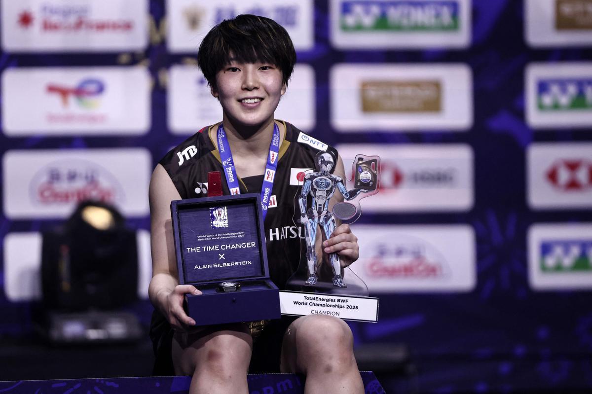 Akane Yamaguchi bắt kịp Carolina Marin với kỷ lục 3 danh hiệu vô địch đơn nữ cầu lông thế giới Akane Yamaguchi bắt kịp Carolina Marin với kỷ lục 3 danh hiệu vô địch đơn nữ cầu lông thế giới