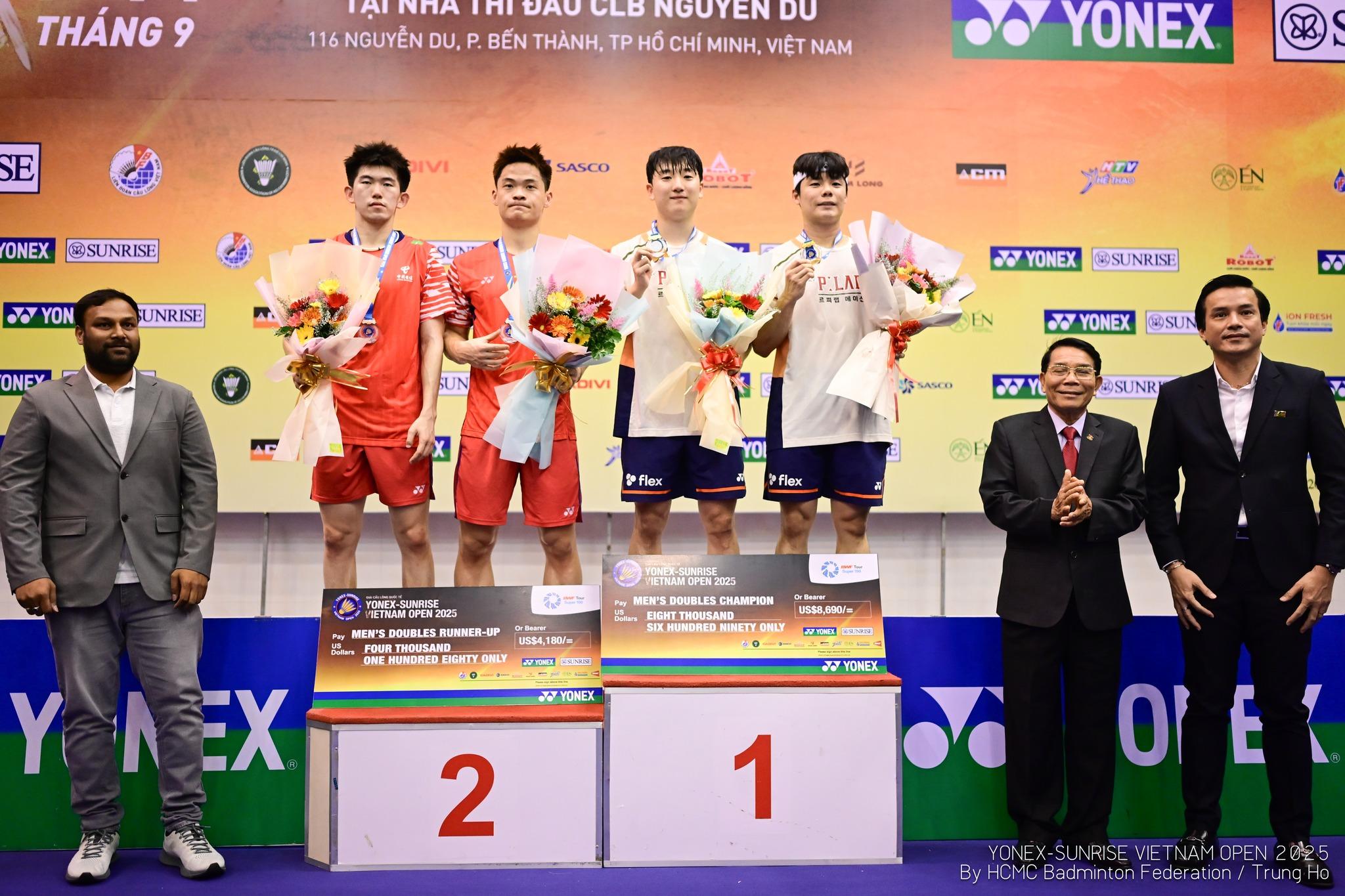 cac-nha-vo-dich-tai-giai-cau-long-vietnam-open-nam-2025-cap-do-super-100