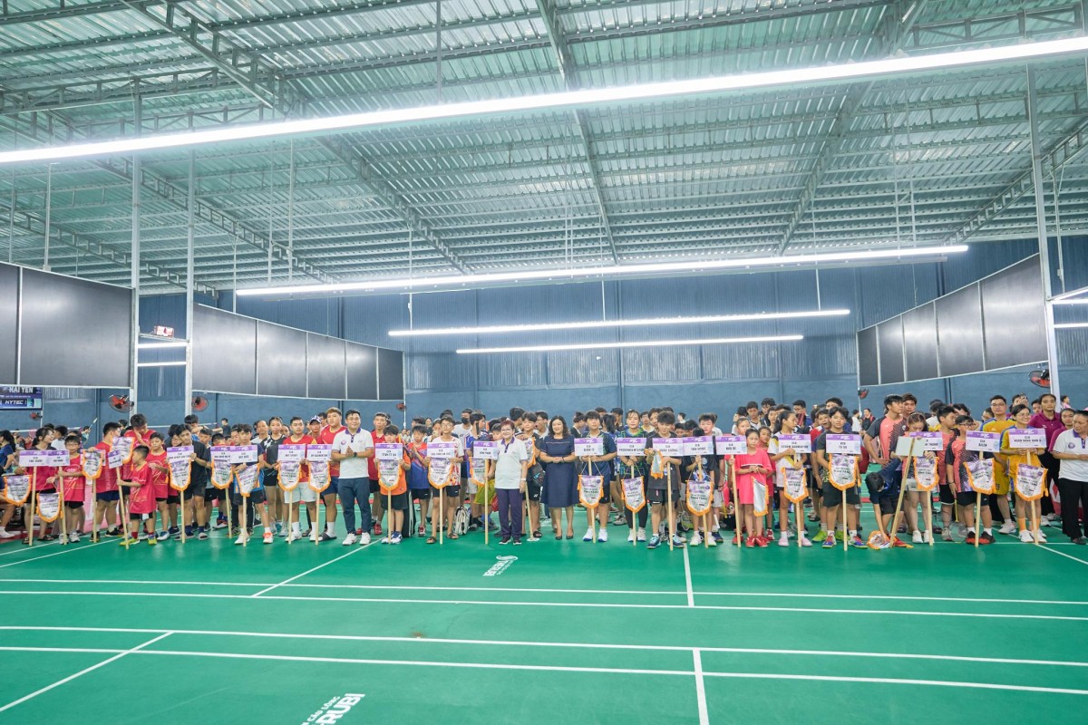Đem cầu lông đến với trẻ vùng sâu qua Chương trình “Con muốn được chơi cầu lông” Đem cầu lông đến với trẻ vùng sâu qua Chương trình “Con muốn được chơi cầu lông”