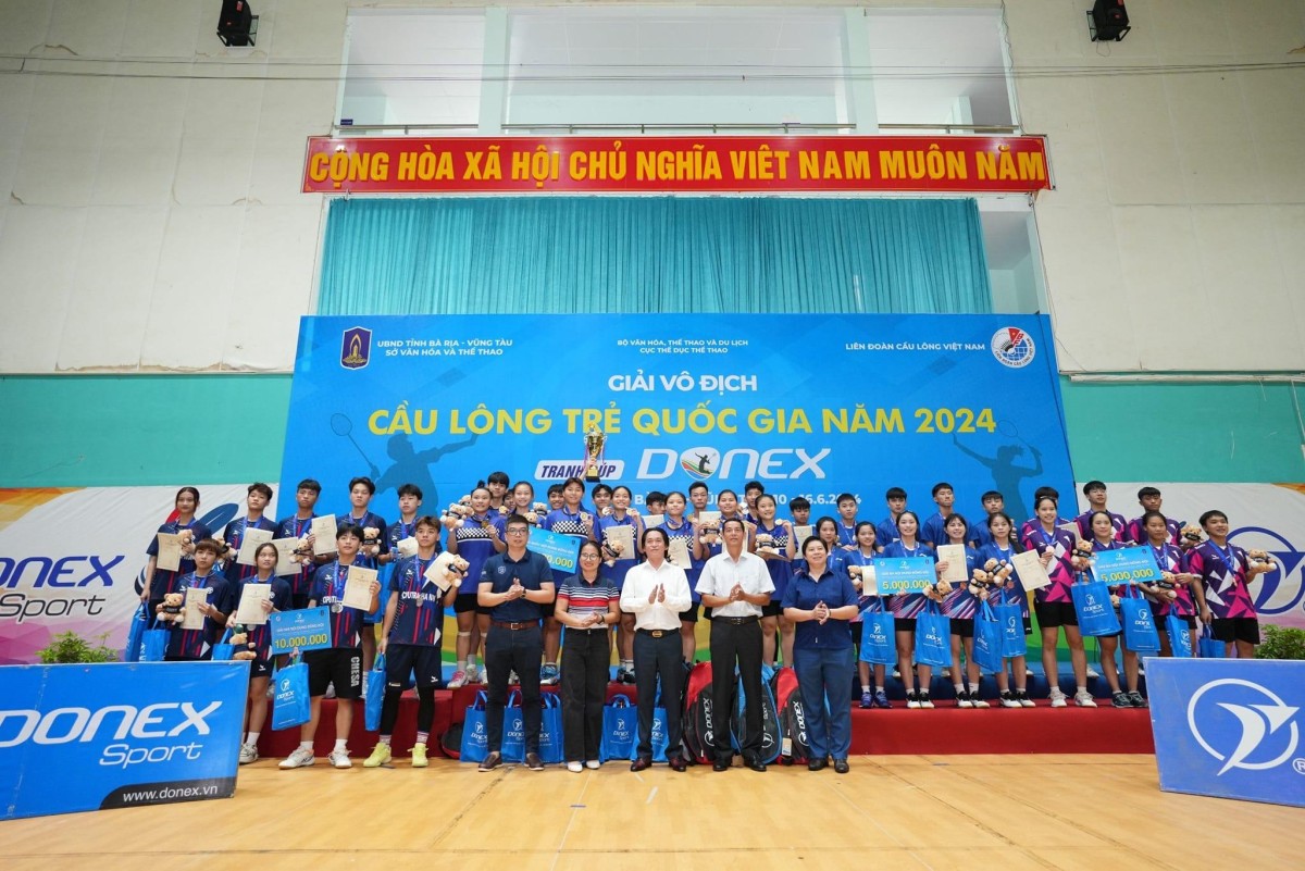 LỄ BẾ MẠC GIẢI VÔ ĐỊCH CẦU LÔNG TRẺ QUỐC GIA NĂM 2024 - TRANH CUP DONEX LỄ BẾ MẠC GIẢI VÔ ĐỊCH CẦU LÔNG TRẺ QUỐC GIA NĂM 2024 - TRANH CUP DONEX