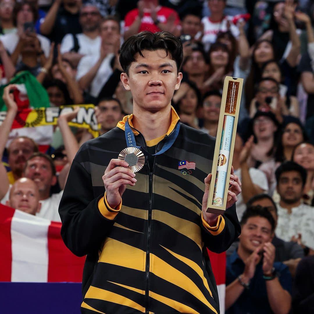 Lee Zii Jia mang về tấm huy chương thứ 2 cho Malaysia ở Olympic 2024 Lee Zii Jia mang về tấm huy chương thứ 2 cho Malaysia ở Olympic 2024