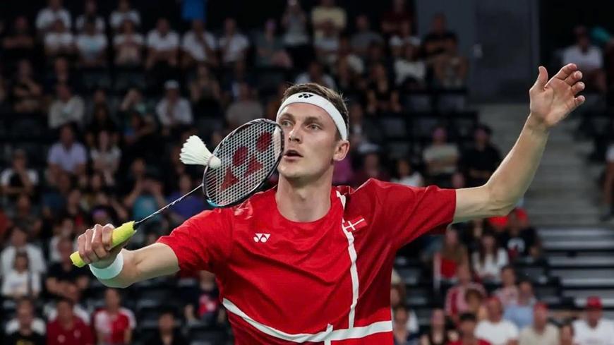Nhà vô địch đơn nam cầu lông Olympic Paris Viktor Axelsen rút khỏi World Tour Finals 2024 vì chấn thương Nhà vô địch đơn nam cầu lông Olympic Paris Viktor Axelsen rút khỏi World Tour Finals 2024 vì chấn thương