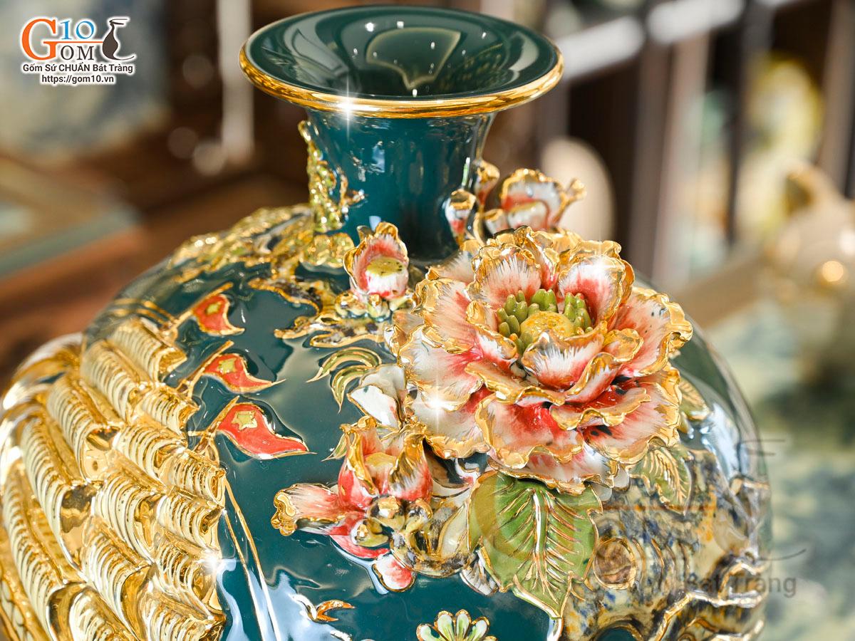 Bình hút tài lộc men màu xanh lục đắp nổi Thuận Buồm Xuôi Gió kênh vẽ vàng 24k, cao 30cm