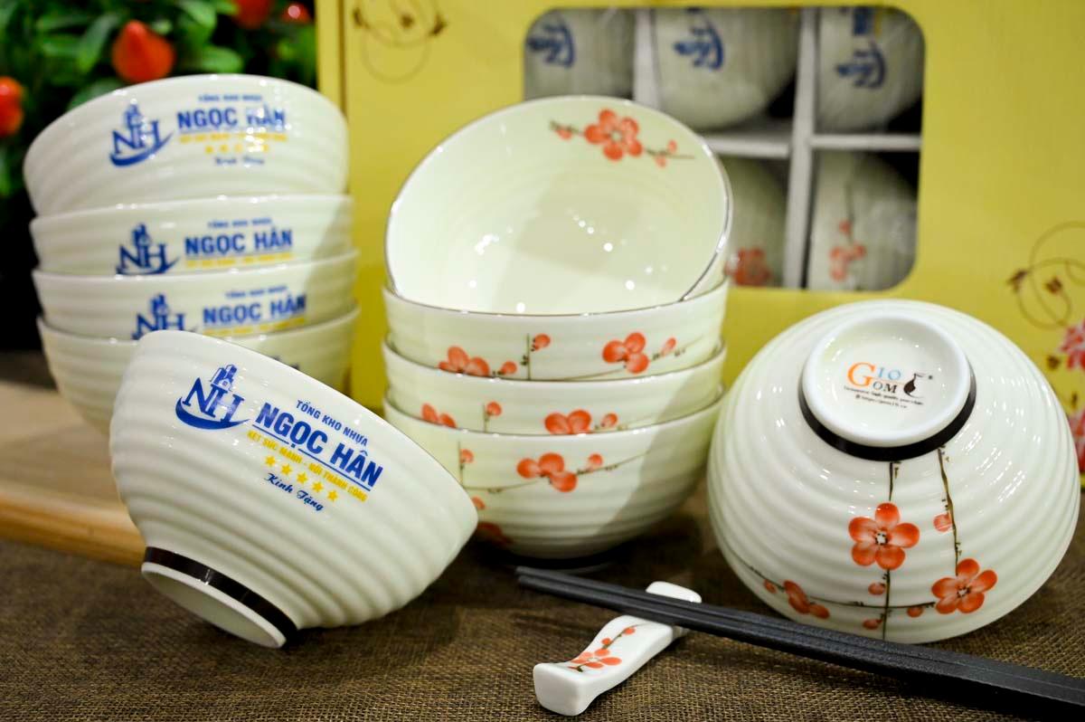 Bộ 10 bát cơm men kem vẽ hoa đào đỏ, in logo Bộ 10 bát cơm men kem vẽ hoa đào đỏ, in logo