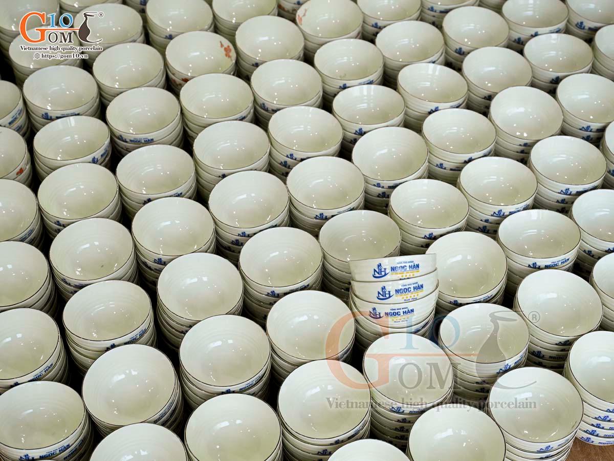 Bộ 10 bát cơm men kem vẽ hoa đào đỏ, in logo Bộ 10 bát cơm men kem vẽ hoa đào đỏ, in logo