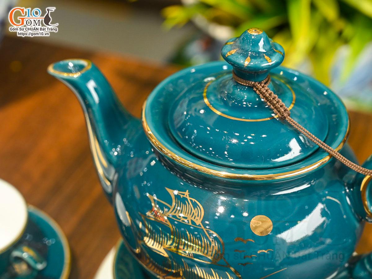 Bộ ấm chén phú quý men màu cảnh Thuận Buồm Xuôi Gió vẽ vàng 24k , 350ml Bộ ấm chén phú quý men màu cảnh Thuận Buồm Xuôi Gió vẽ vàng 24k , 350ml