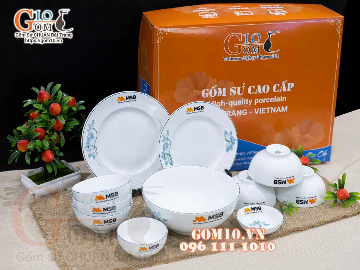 Bộ đồ ăn quà tặng men trắng vẽ sen xanh, in logo Bộ đồ ăn quà tặng men trắng vẽ sen xanh, in logo