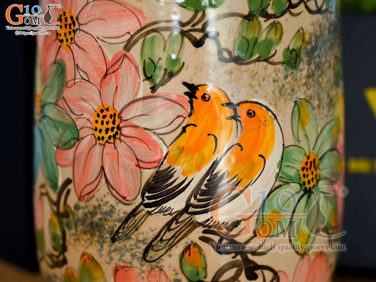 Lọ hoa dáng chuông cao men tấm vẽ Chim Hoa in logo VTV, cao 30cm Lọ hoa dáng chuông cao men tấm vẽ Chim Hoa in logo VTV, cao 30cm
