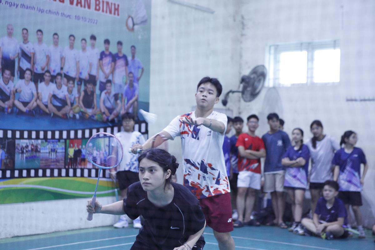 Giải Cầu lông Văn Bình mở rộng