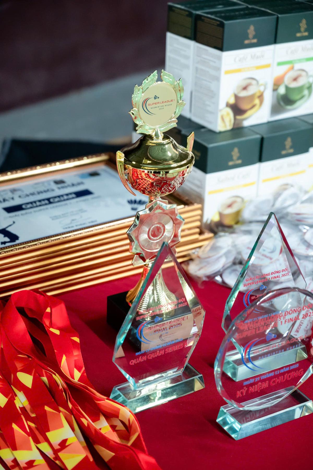 GIẢI CẦU LÔNG ĐỒNG ĐỘI SUPER LEAGUE 1 - MÙA FINAL NĂM 2025
