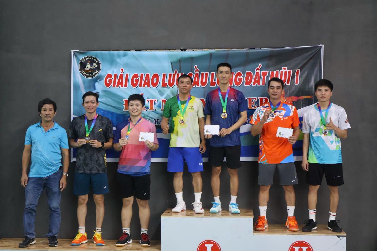 GIAO LƯU CẦU LÔNG ĐẤT MŨI LẦN 1