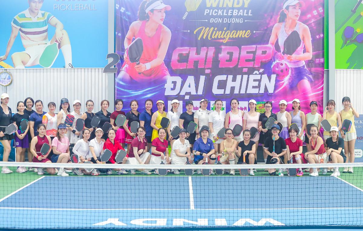 CHỊ ĐẸP ĐẠI CHIẾN