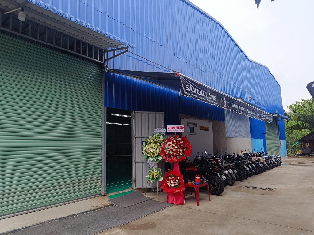 Sân Cầu Lông Bóc