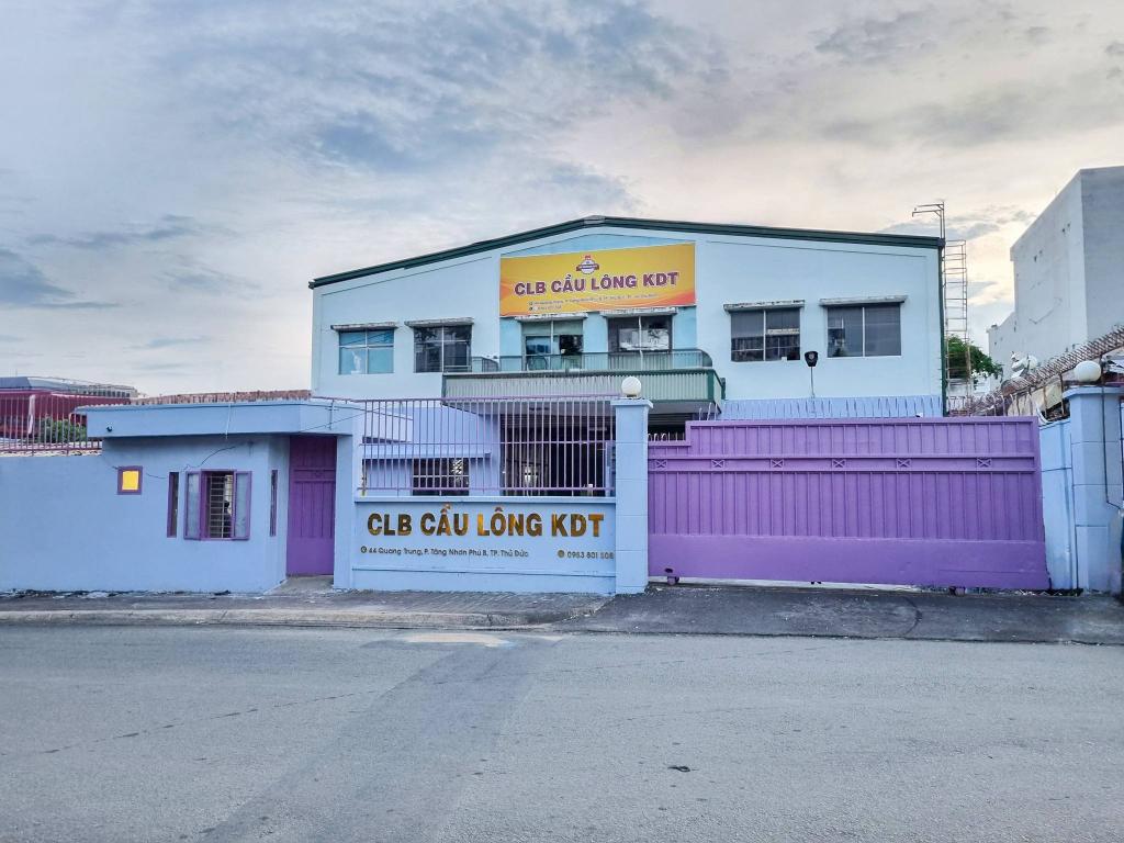 Sân Cầu Lông KDT