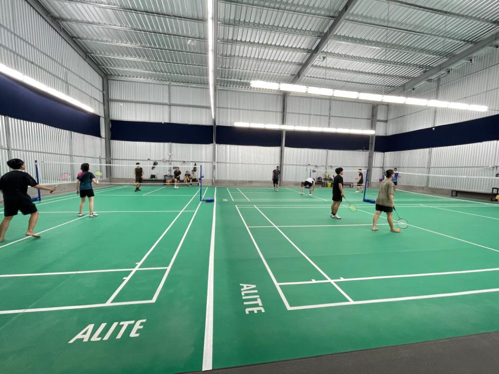 SÂN CẦU LÔNG - PICKLEBALL NHÓM BẠN