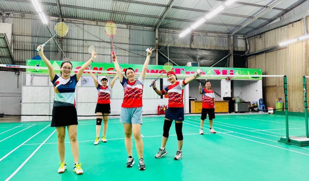 Sân cầu lông Trà Mi