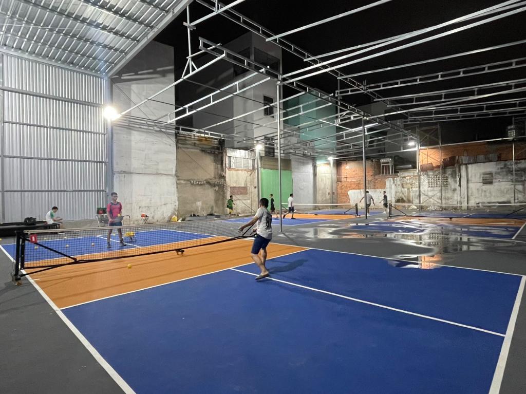 SÂN CẦU LÔNG - PICKLEBALL NHÓM BẠN