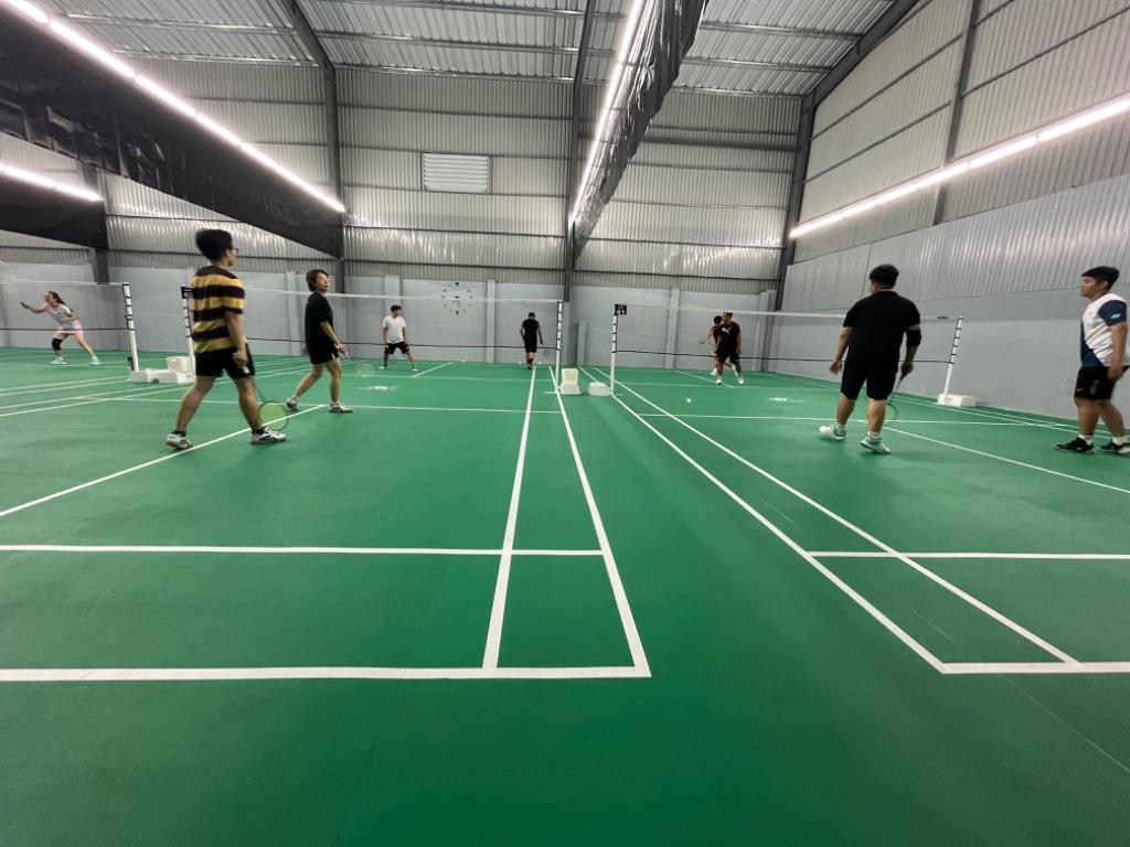 Sân cầu lông Vũ Trụ Badminton
