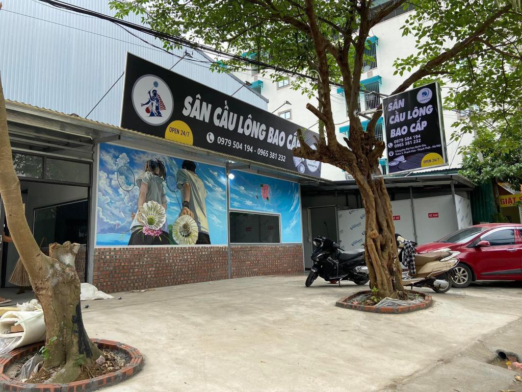 Sân Cầu Lông Bao Cấp