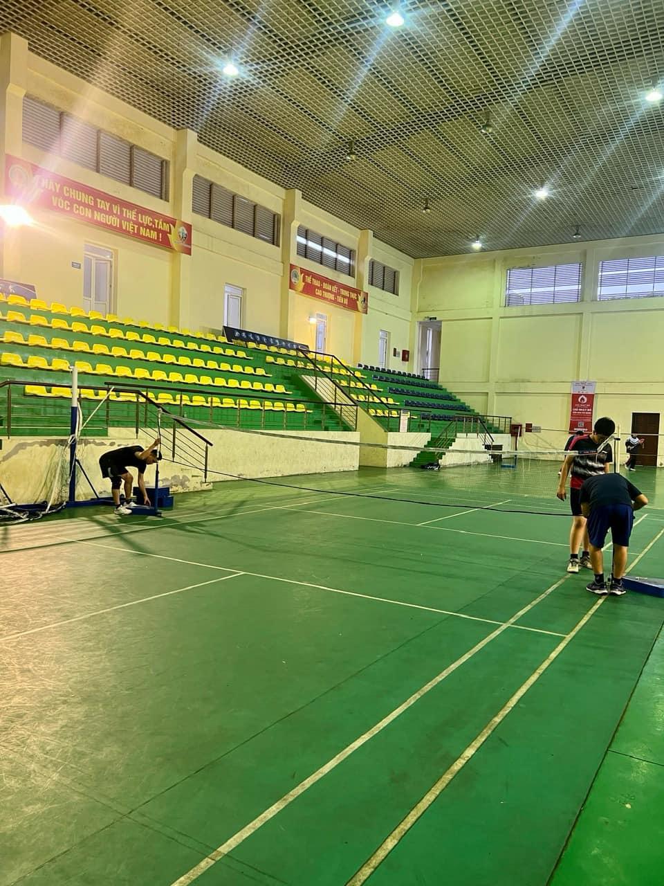 Sân Cầu Lông Trường CĐ Cơ Điện