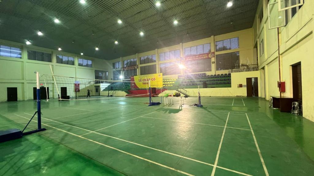 Sân Cầu Lông Trường CĐ Cơ Điện