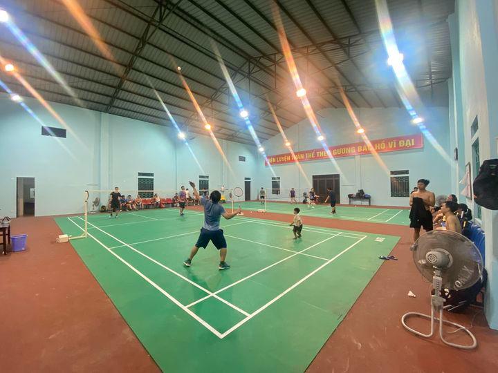 Sân Cầu Lông UBND Đồng Phong
