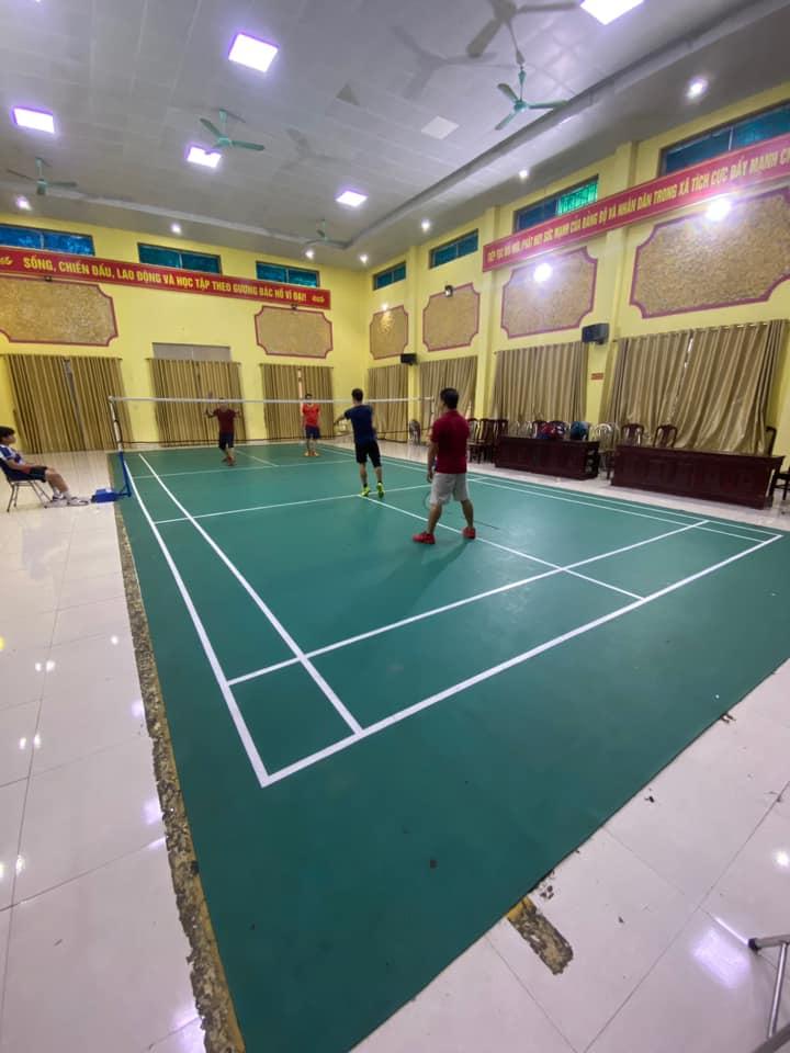 Sân Cầu Lông UBND Gia Thịnh