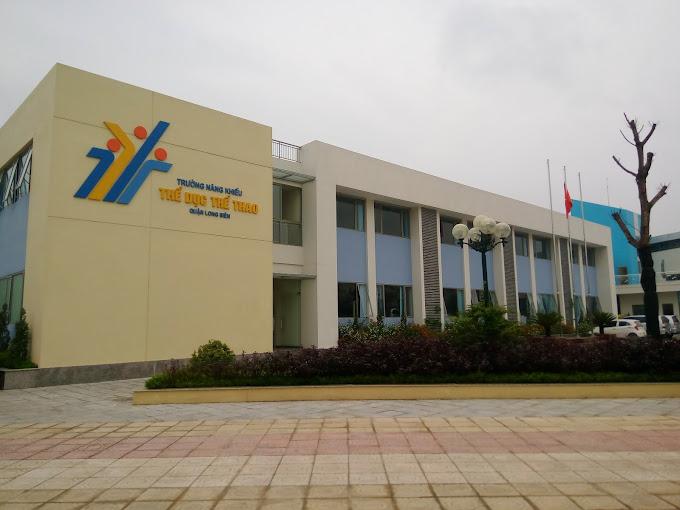 Sân Cầu Lông Trường Năng Khiếu TDTT Q. Long Biên