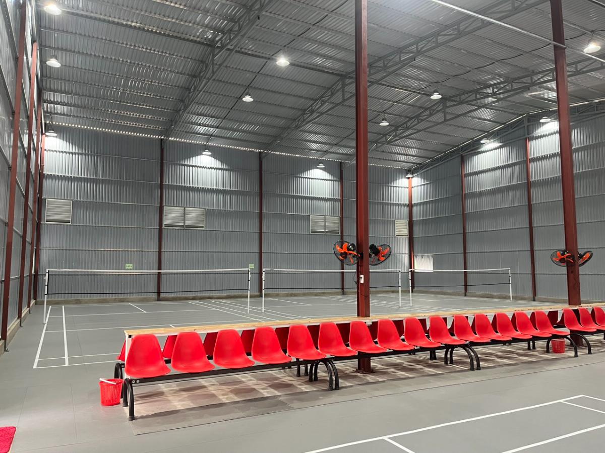 Sân Cầu Lông Hoàng Long Sport