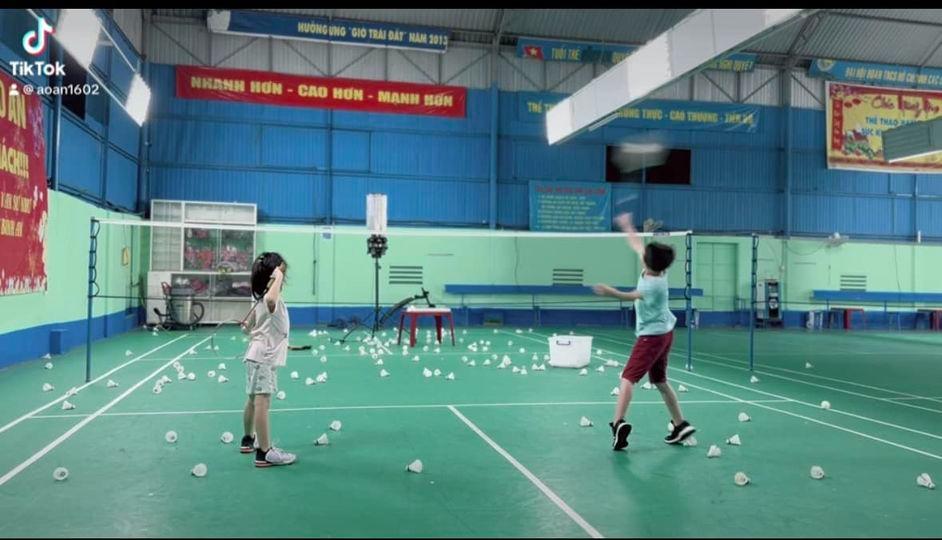 Sân Cầu Lông Ao An