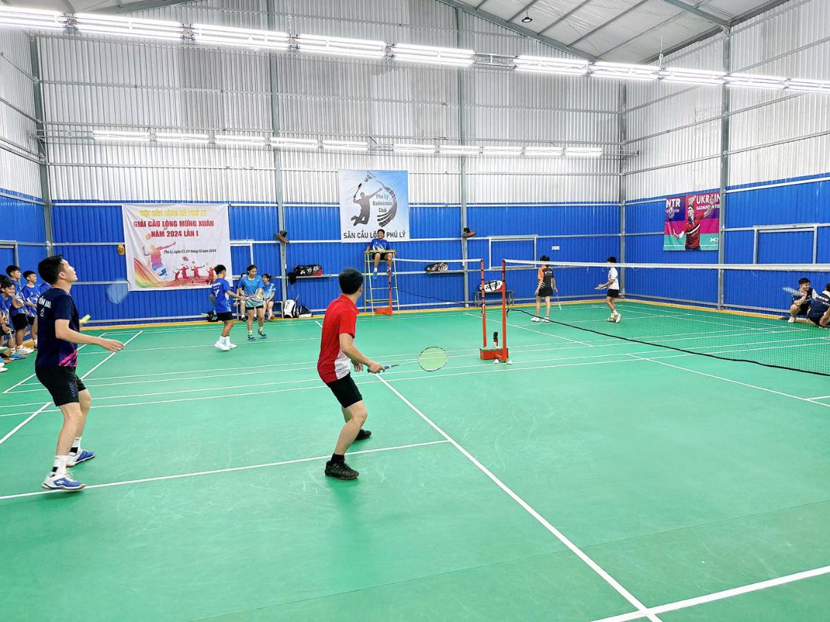 Sân Cầu Lông Phú Lý