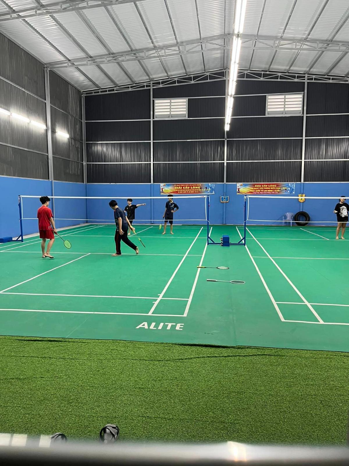 Sân Cầu Lông Thanh Hùng