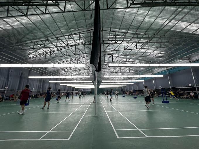 Sân Cầu Lông Sao Vàng - Badminton Arena
