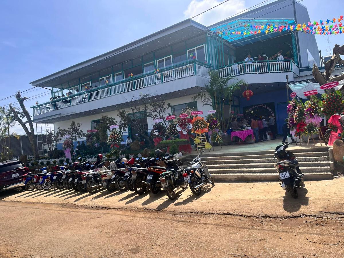 Sân Cầu Lông Cali