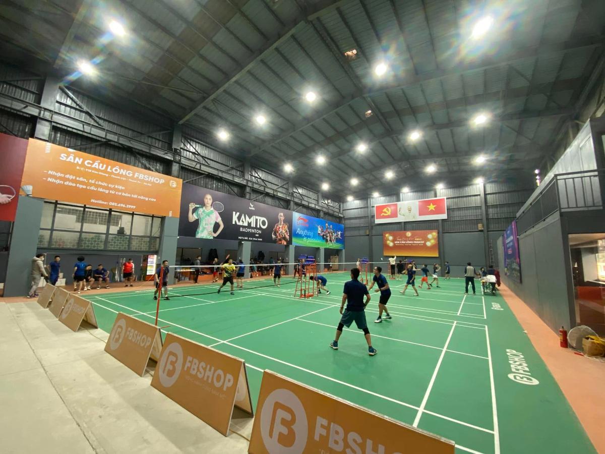 Sân Cầu Lông Fbshop