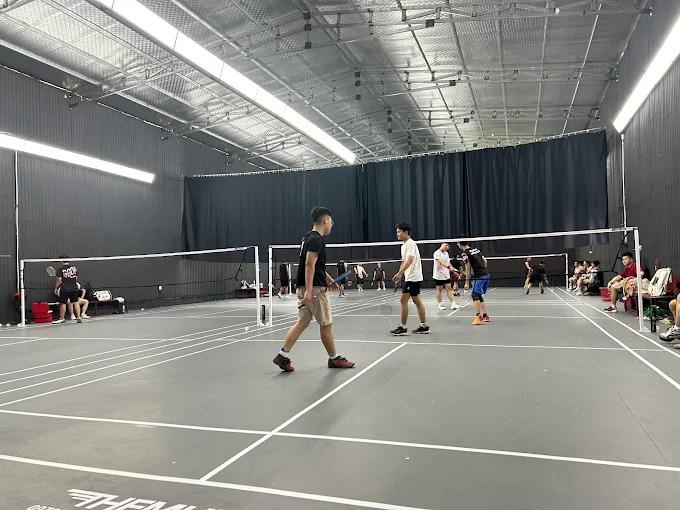 Sân Cầu Lông Quân Lưu Badminton