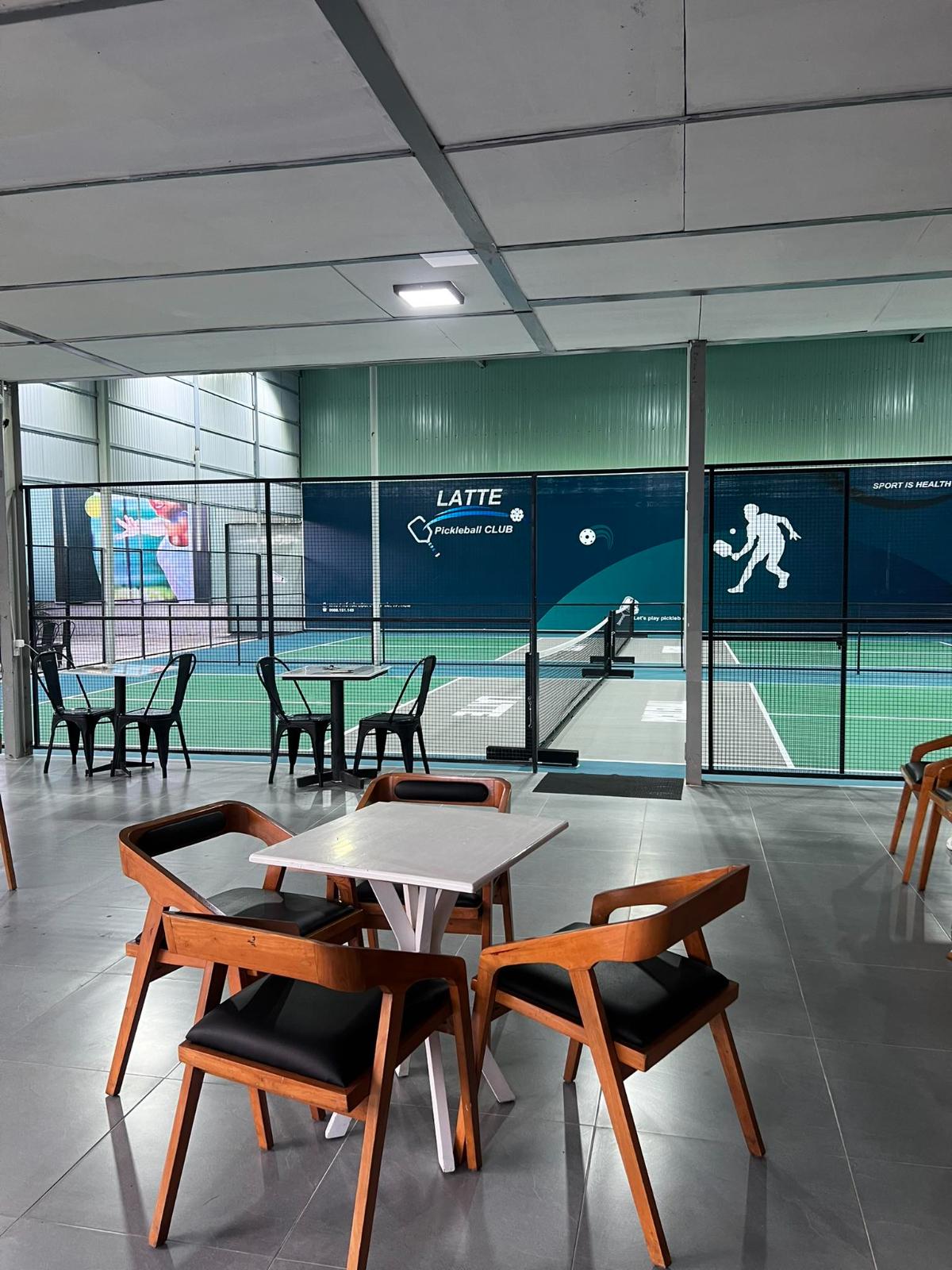 Sân Pickleball & Cầu Lông Latte