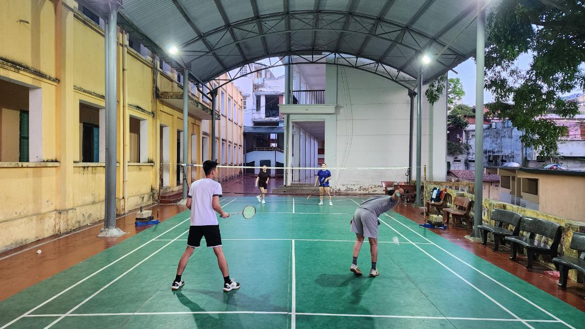 Sân Cầu Lông trường Tiểu học Hồng Thái - Minh Xuân - Tuyên Quang