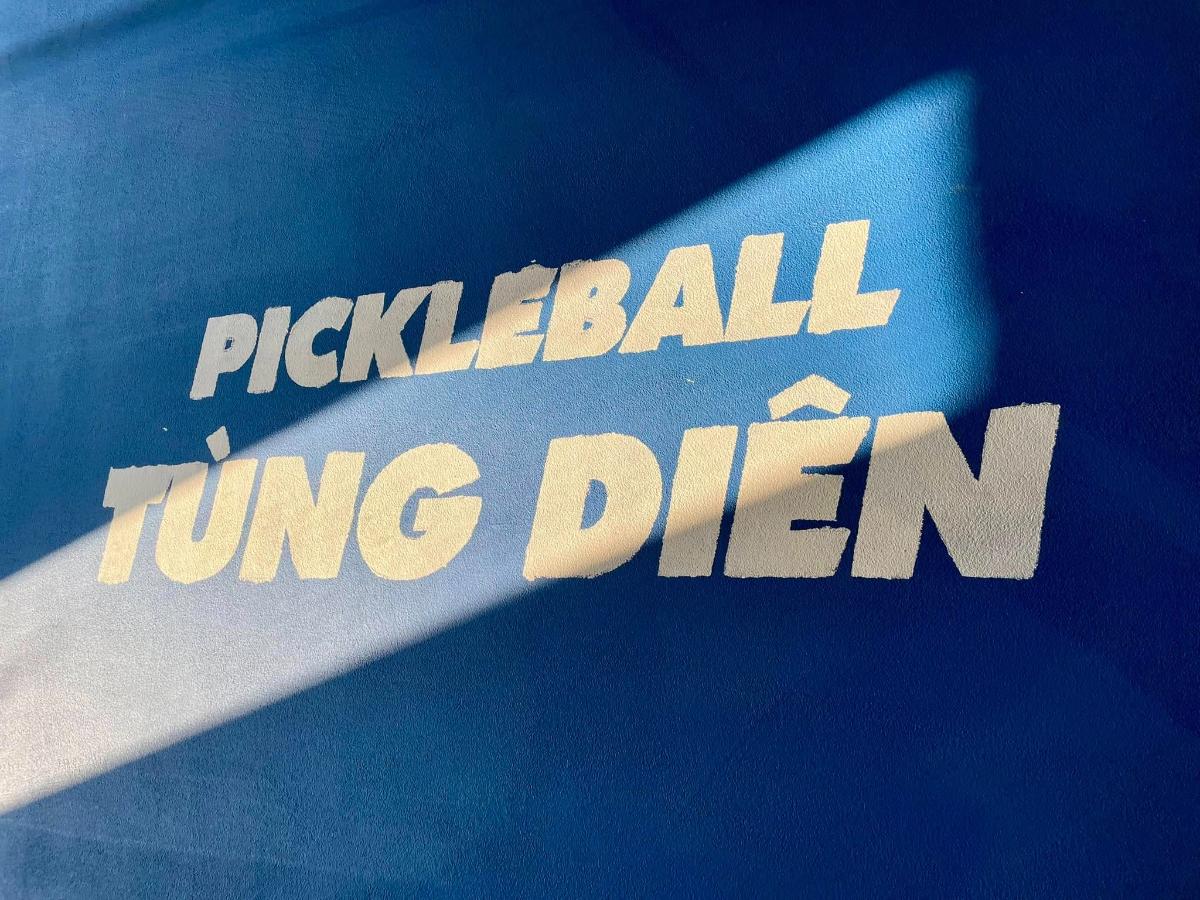 Sân Pickleball & Cầu Lông Tùng Diên