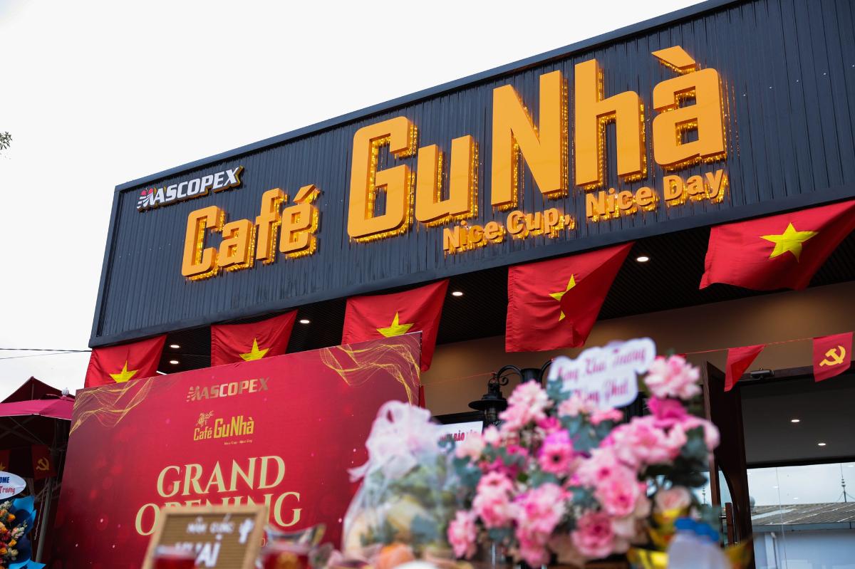 Sân Pickleball & Cầu Lông Gu Nhà Café & Sports Club