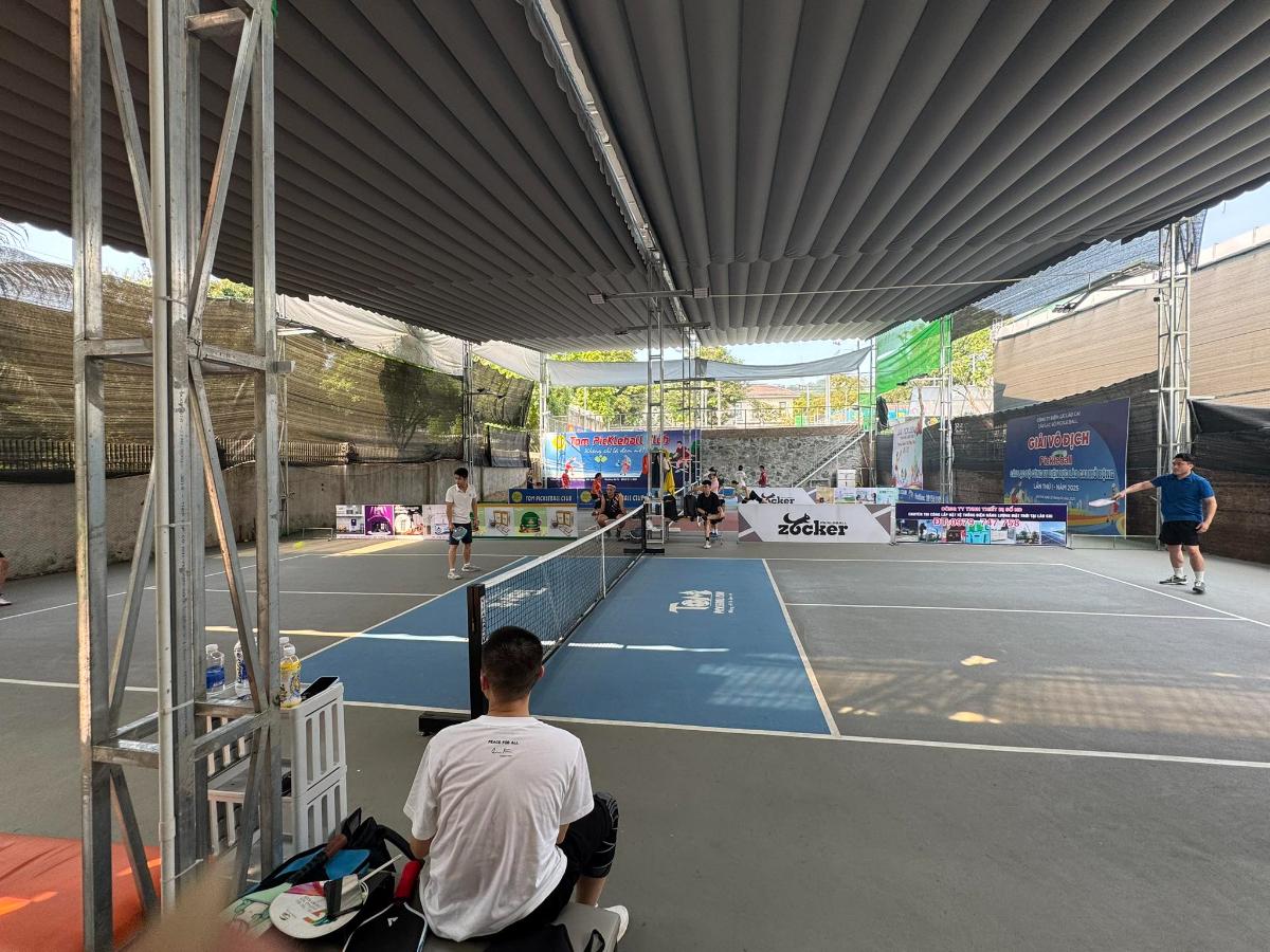Sân Pickleball Tôm Cờ Lắp