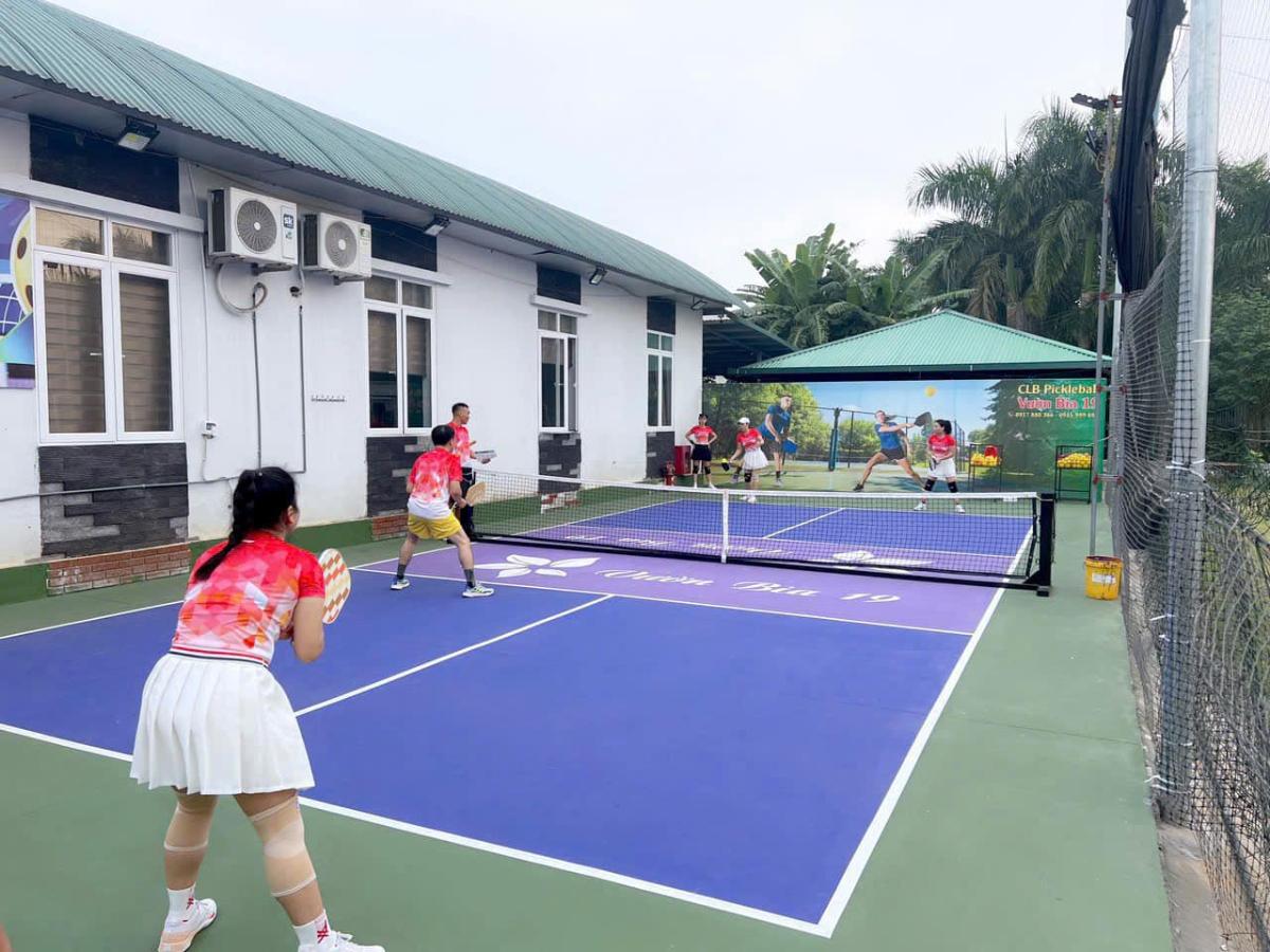Sân Pickleball Vườn Bia 19
