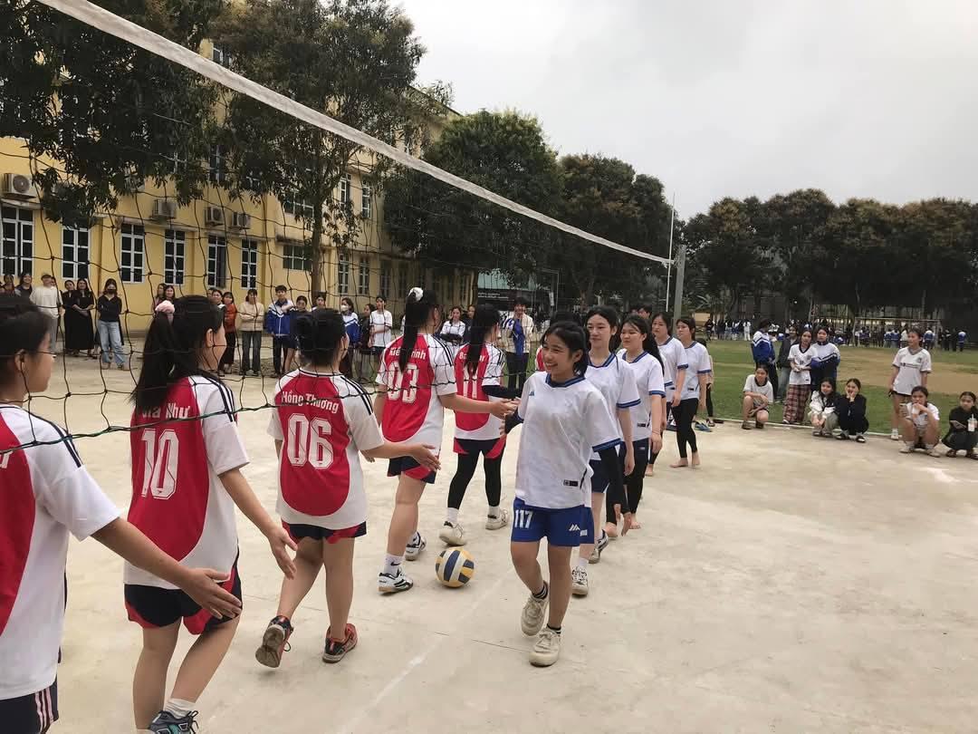 Sân Bóng Chuyền Trường THPT Cao Thắng