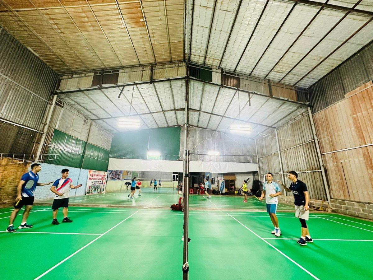 CLB CẦU LÔNG HT2V 