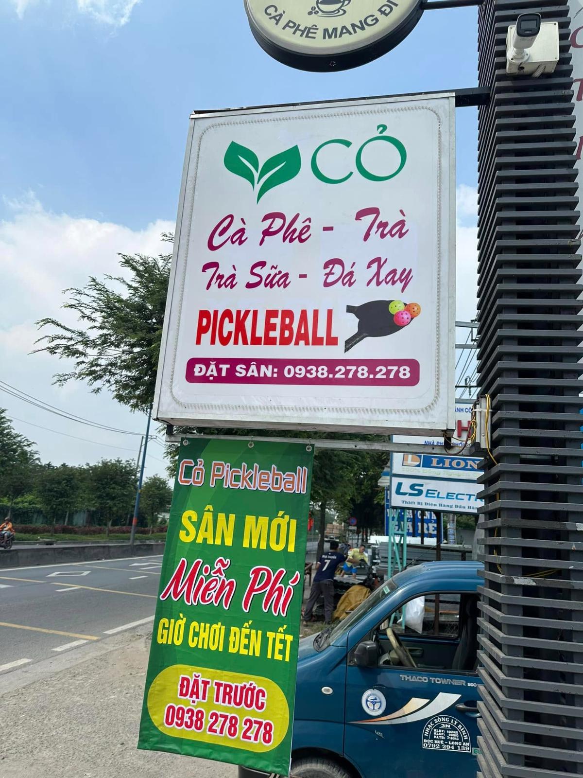 Sân Pickleball Cỏ