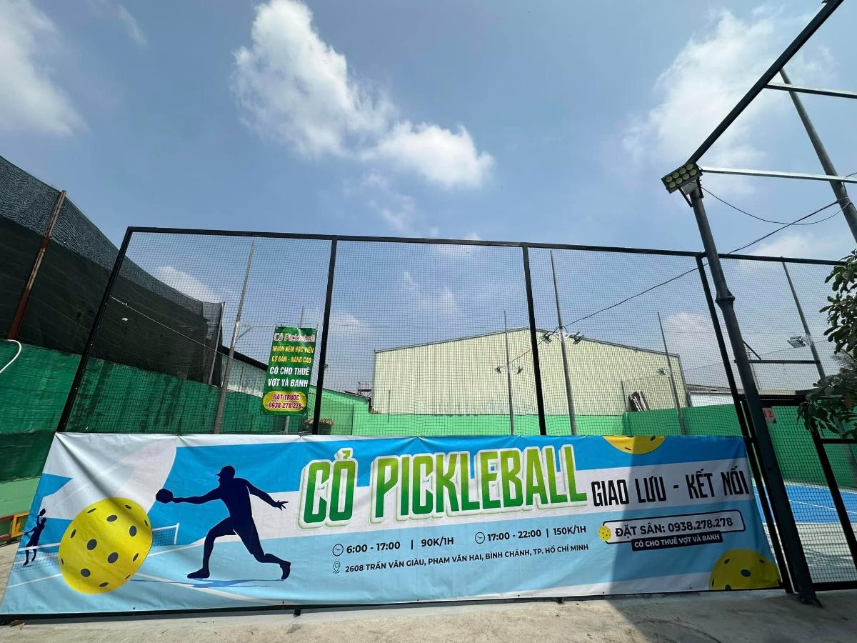 Sân Pickleball Cỏ